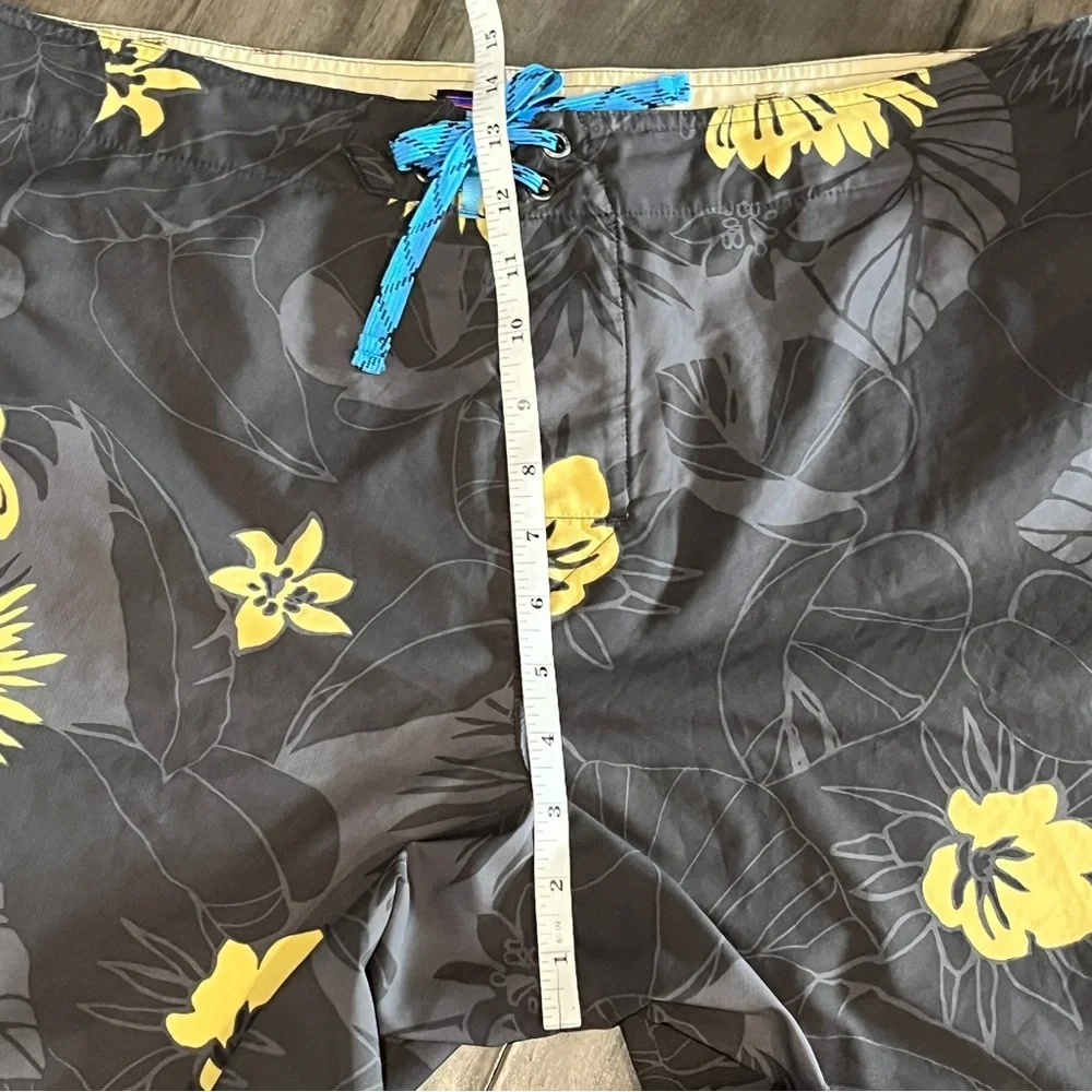 Patagonia Floral Hawaiian Swim Shorts - Size 38
